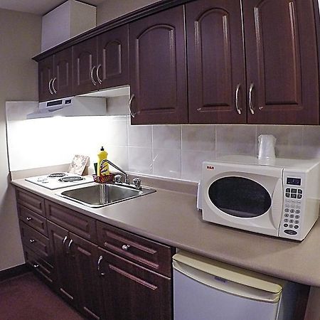 Westwood Inn Drayton Valley Esterno foto